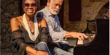 Áurea Martins e Cristovão Bastos celebram parceria e lançam álbum “Amizade” no Teatro Rival