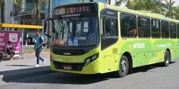Proposta de eliminação do dinheiro nos ônibus é revista em Niterói e região