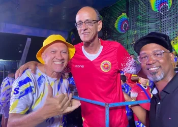 Praça da Bandeira recebe encontro de sambistas com destaque para samba-enredo neste domingo