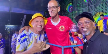 Praça da Bandeira recebe encontro de sambistas com destaque para samba-enredo neste domingo
