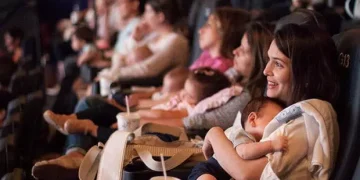 Sessão do filme ‘Michael’ no CineMaterna de Nova Iguaçu prioriza ambiente acolhedor para famílias com bebês