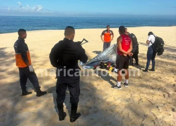 Corpo é encontrado na areia da Praia de Itaipuaçu, em Maricá