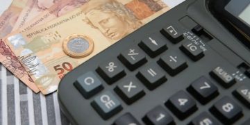 Programa Desenrola visa renegociação de dívidas de trabalhadores informais em Niterói