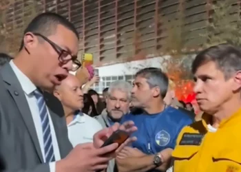 Cancelamento do arraiá do Caio Martins em Niterói após fiscalização e conflito envolvendo autoridades
