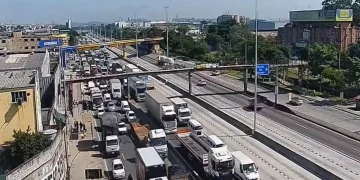 Prefeitura do Rio planeja criar força de trânsito composta por guardas municipais para combater desordem viária