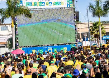 Brasil avança na Copa do Mundo e mobiliza comunidade em Maricá