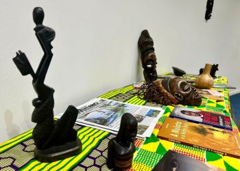 Exposição em Niterói celebra a conexão cultural entre Brasil e Angola até julho