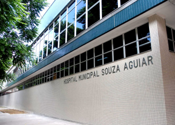 Rio adota ponto facultativo na quarta-feira; unidades de saúde funcionam ininterruptamente