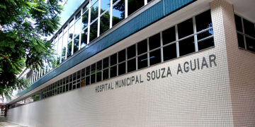 Rio adota ponto facultativo na quarta-feira; unidades de saúde funcionam ininterruptamente