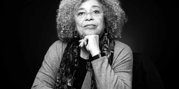 Angela Davis participa da programação da Casa Sesc na 24ª FLIP em Paraty