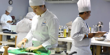 Senac RJ lança curso gratuito em gastronomia com bolsas de até R$ 1 mil