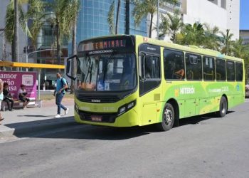 Projeto de pagamento por Pix e cartões por aproximação em ônibus de Niterói avança na Câmara