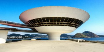 Niterói realiza fórum para fortalecer o turismo, promovendo investimentos e parcerias