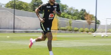Neymar realiza primeiros exercícios após lesão na preparação da Seleção para Copa 2026