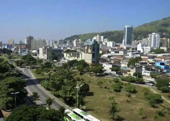 Nova Iguaçu, cidade que foi capital da laranja, enfrenta transformação econômica e territorial