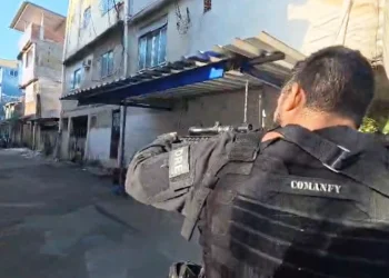 Operação no Rio desmantela rede da facção TCP com prisões, drogas, armas e dinheiro