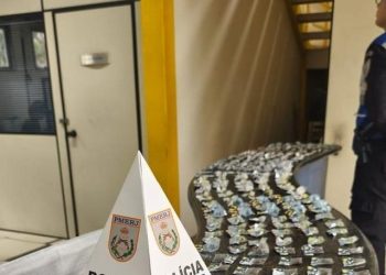 Homem é preso com drogas durante operação na Região Oceânica de Niterói