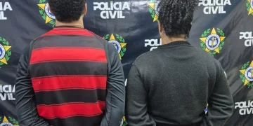 Polícia Civil prende mulher suspeita de integrar grupo de roubos de celulares em Maricá
