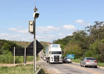TCE-RJ suspende pagamento em licitação de R$ 231 milhões para radares devido a indícios de sobrepreço