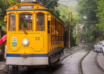 Ramal Silvestre dos Bondes de Santa Teresa reabre após obras de revitalização