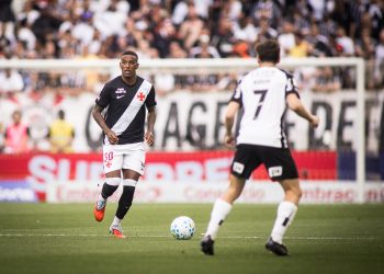 Vasco estende contrato de Robert Renan até o fim de 2026 com cláusula de compra de R$ 47 milhões