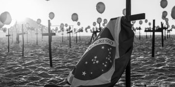 Exposição no Rio reflete sobre memória, justiça e inovação pós-pandemia de Covid-19