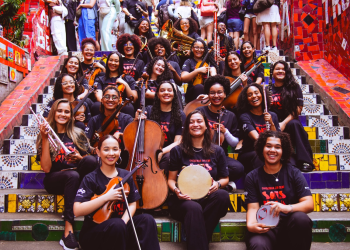 Orquestra Juvenil Chiquinha Gonzaga homenageia nomes da MPB na Central do Brasil