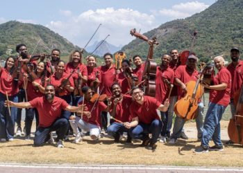 Orquestra da Grota apresenta concerto que combina música erudita, cinema e forró em Niterói