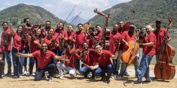 Orquestra da Grota apresenta concerto que combina música erudita, cinema e forró em Niterói