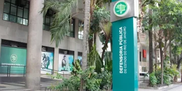 Defensoria do RJ abre 100 vagas para advogados residentes em parceria com OAB-RJ