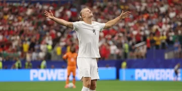 Haaland destaca dificuldades e confiança antes de partida entre Noruega e Brasil na Copa