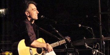 Bráulio Tavares participa de evento gratuito no Terraço Baldio com música e poesia