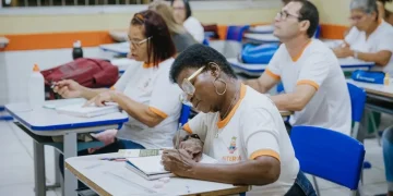 Niterói inicia inscrições para educação de jovens e adultos no segundo semestre de 2026
