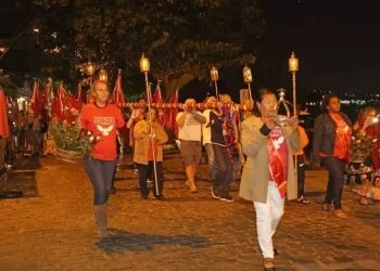 Festa do Divino Espírito Santo em Búzios celebra fé e cultura na Morro da Capela de Sant’Anna