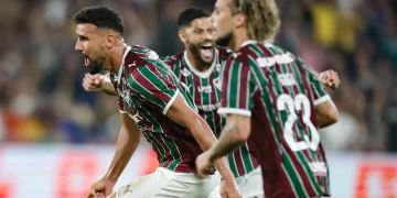 Empate do Fluminense com Bragantino marcado por confusão, expulsões e resistência no fim