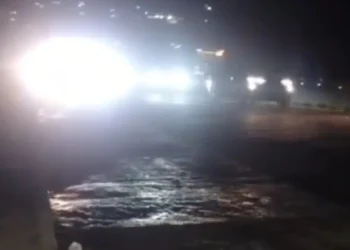 Rodovia em Tribobó fica sem iluminação há dois meses, colocando pedestres em risco