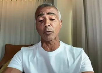 Romário anuncia devolução do salário enquanto estiver nos EUA para acompanhar a Copa do Mundo