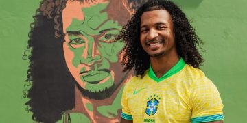 Painel Povo Preto de São Gonçalo tem duas homenagens apagadas por proprietário