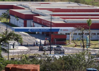 Bebê de 3 meses internada após hematoma na cabeça; investigação policial prossegue