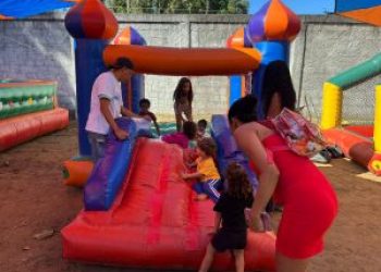 Caravana de Arte e Lazer leva diversão gratuita para crianças de São Gonçalo
