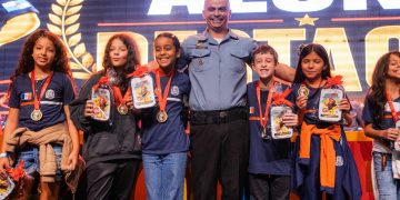 Cerimônia de formatura do Proerd reúne 696 alunos em Santo Expedito