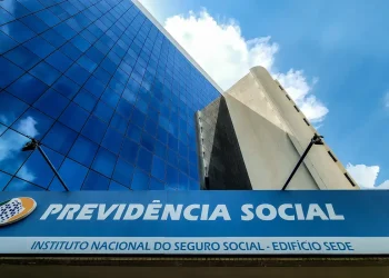 Operação da PF apura desconto de R$ 6,3 bilhões de aposentadorias do INSS