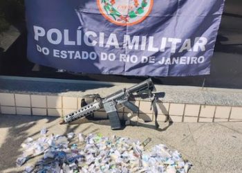 Operação no Salgueiro apreende fuzil e drogas após confronto com criminosos