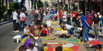 São Gonçalo celebra reconhecimento oficial do tapete de sal como Patrimônio Cultural do Rio de Janeiro