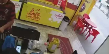 Homens armados com arma artesanal são presos após roubo em Maricá