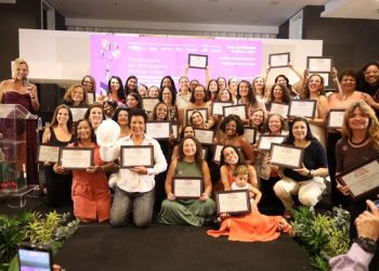 Niterói conclui a 10ª turma do programa Mulher Líder, promovendo autonomia feminina