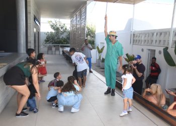 Equipes culturais de Maricá promovem programa de férias com atividades gratuitas para crianças e famílias