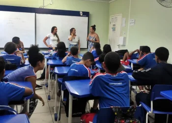 Prefeitura de Maricá lança programa de triagem e inclusão auditiva nas escolas