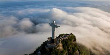 Mastercard e Cristo Redentor promovem experiência de nascer do sol com impacto social em 2026