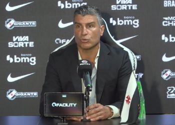 Vasco apresenta Pedro Emanuel como novo técnico com foco na recuperação no Brasileirão